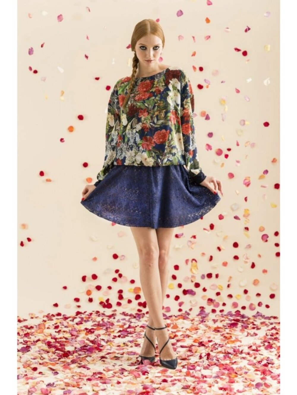 ALICE+ OLIVIA Silk Floral Print Pullover‎ Top. Size Medium